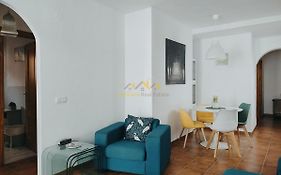 Lovely 2 Bedroomed Apartment With Pool